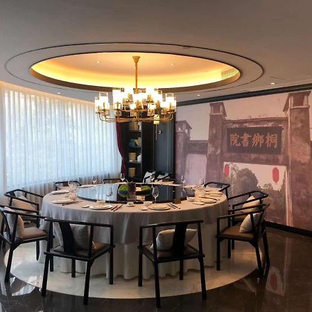 Oriental Hotel Tong Xiang Jiaxing Exterior foto