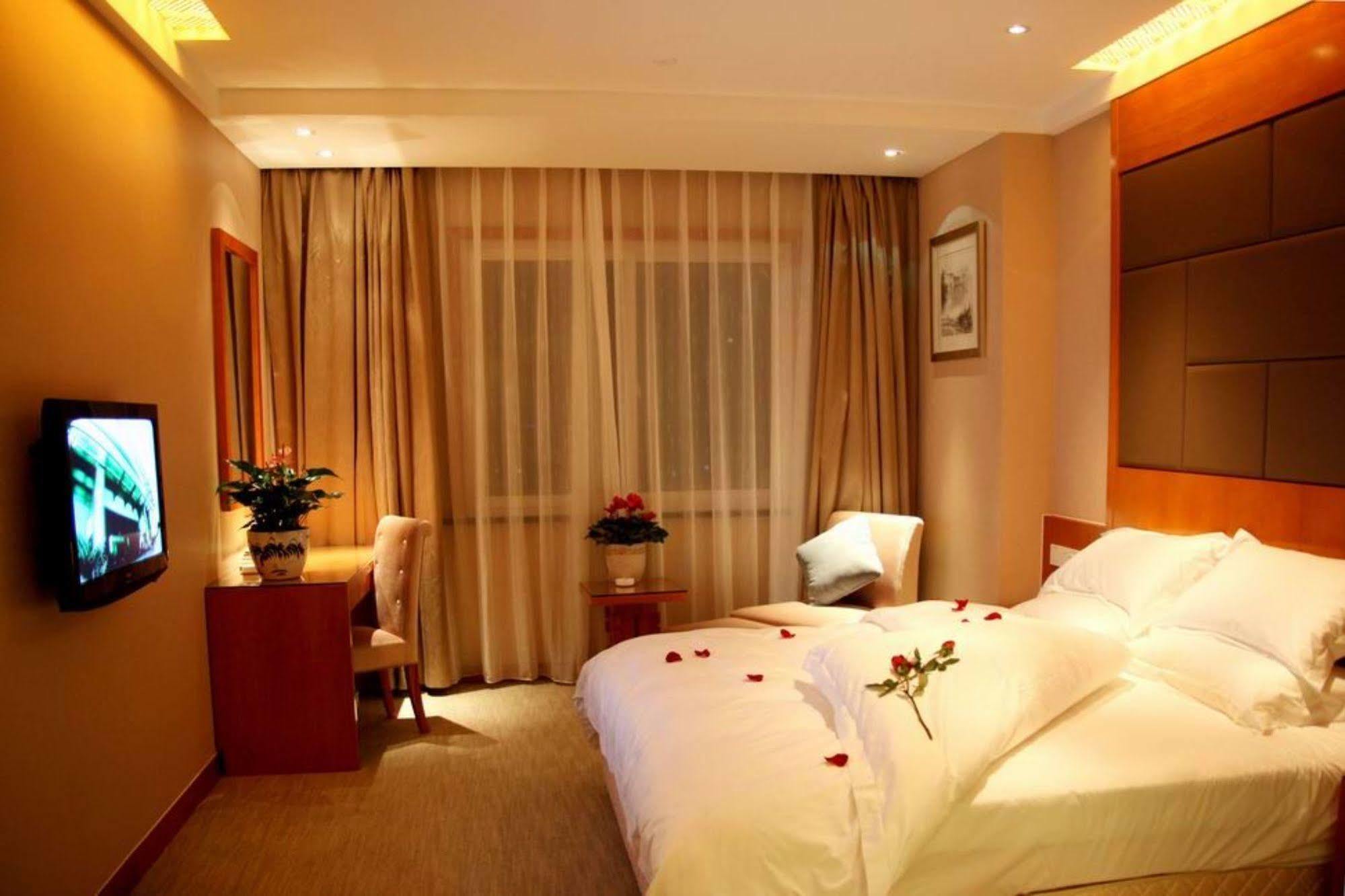 Oriental Hotel Tong Xiang Jiaxing Exterior foto